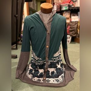 Long Thin Reindeer shirt with hood